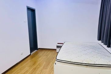 PR1MA Lakefront Homes