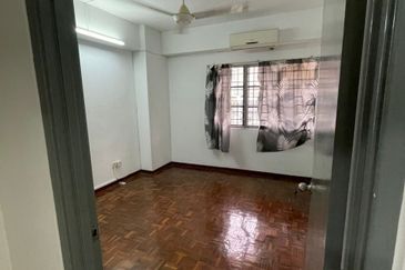 Bayu Tasik Condominium