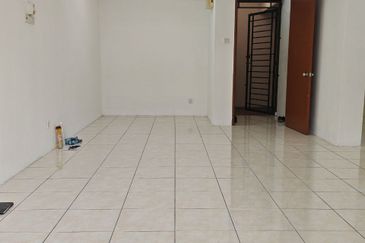 Green Suria Apartment