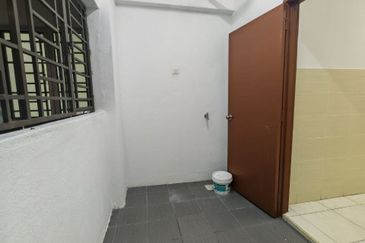 Green Suria Apartment