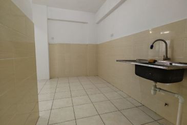 Green Suria Apartment