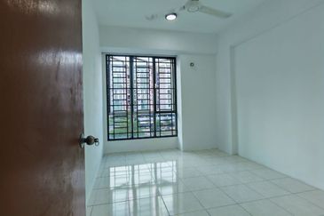 Green Suria Apartment