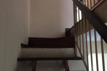 Dahlia Apartment, Pandan Indah