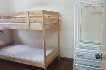 Dahlia Apartment, Pandan Indah