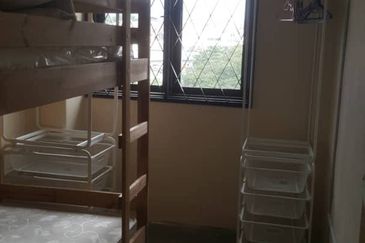 Dahlia Apartment, Pandan Indah