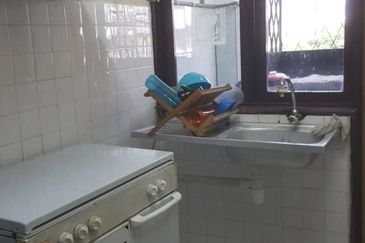 Dahlia Apartment, Pandan Indah