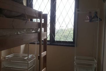 Dahlia Apartment, Pandan Indah