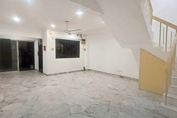 Jalan Kenari, Bandar Puchong Jaya