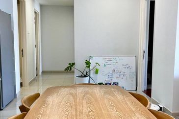 16 Quartz Melawati Condominium