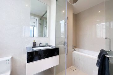 Pavilion Ceylon Hill