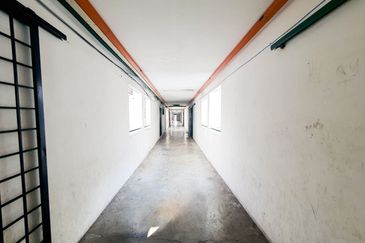 Pangsapuri Perdana, Seksyen 13