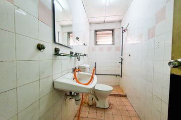 Pangsapuri Perdana, Seksyen 13