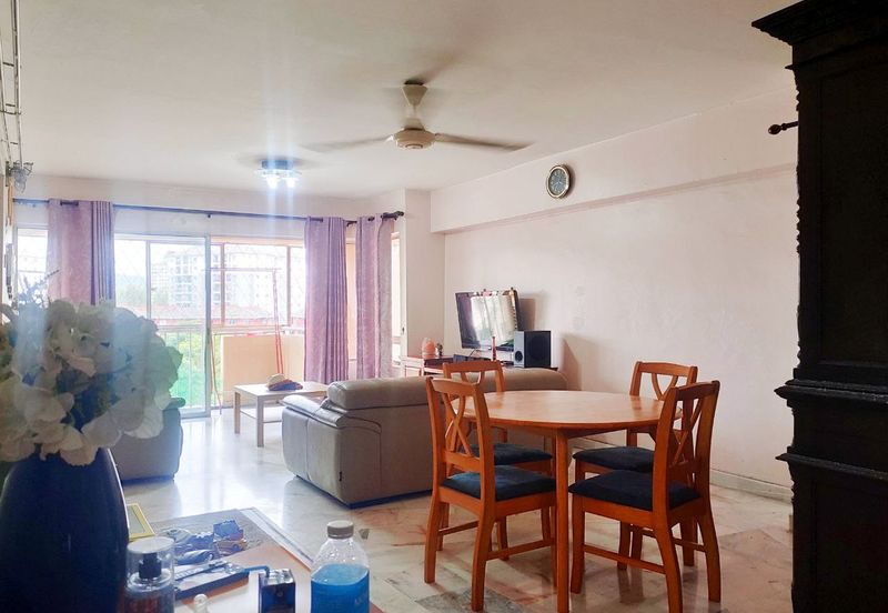 Le Jardine Condominium