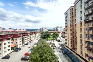 Le Jardine Condominium