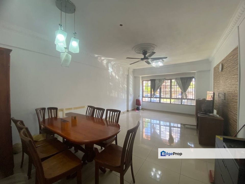 Ground floor Corner Unit!! FOR SALE @ Bayu Tasik Condo @ Bandar Sri Permaisuri, Kuala Lumpur, Cheras