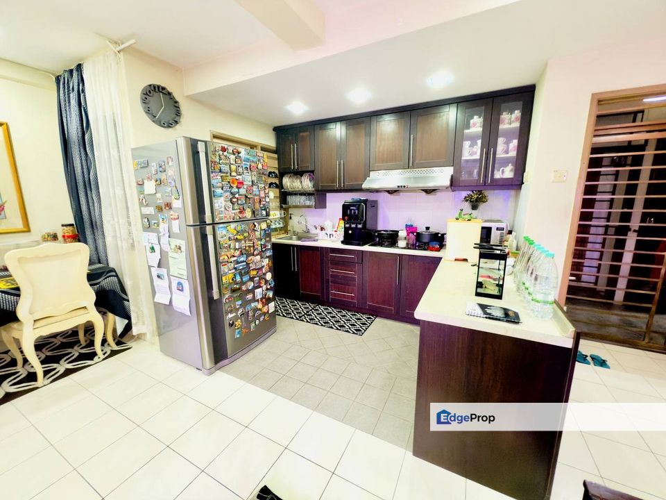 Pangsapuri Saujana Gombak FOR SALE @ Taman Pinggiran Batu Caves Selangor, Selangor, Batu Caves 