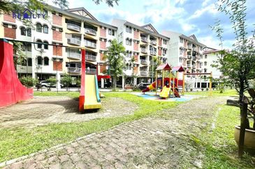 Intan Apartment