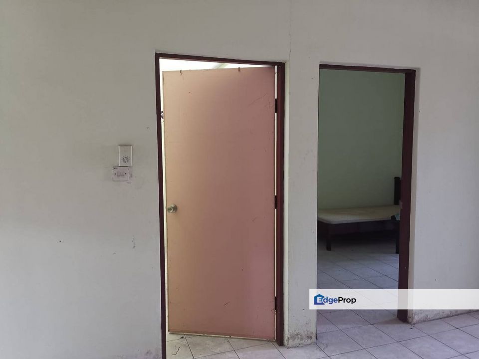 FOR SALE: Single Storey Terrace House Taman Bemban Jaya Batu Gajah Perak , Perak, Kinta