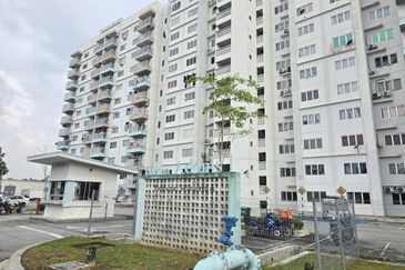 Pangsapuri Laman Adonis