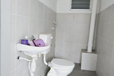 Pangsapuri Laman Adonis