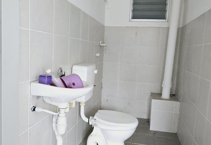 Pangsapuri Laman Adonis