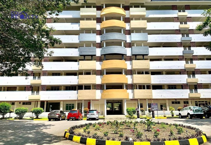 Cocobay Resort Condominium