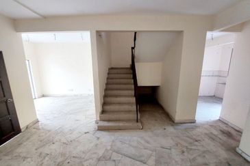 2 Storey Taman Alam Perdana, Puncak Alam -SALE