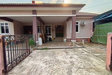 Rumah Semi D Setingkat Repek Pasir Mas Kelantan FOR SALE