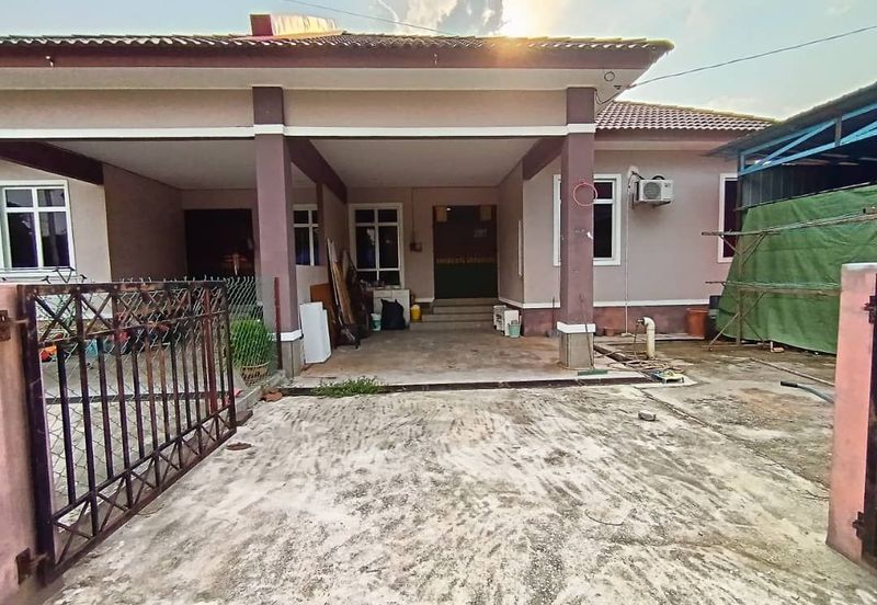 Rumah Semi D Setingkat Repek Pasir Mas Kelantan FOR SALE