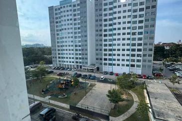 Puchong Utama Court 2