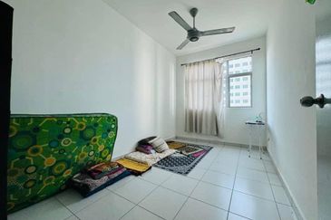 Puchong Utama Court 2