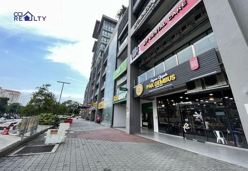 Queensville, Taman Tasik Permaisuri