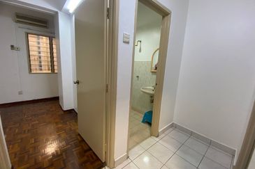 Bayu Tasik Condominium