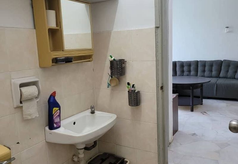 Pangsapuri Kiambang, Seri Kembangan