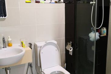 La Thea Residences @ 16 Sierra