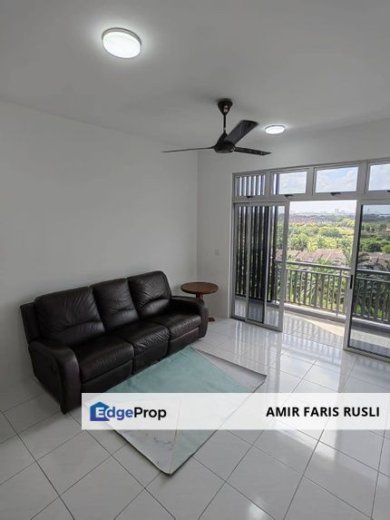 GOOD CONDITION 3 Bedrooms Camellia Residence Seri Austin FREEHOLD Nonbumi, Johor, Johor Bahru