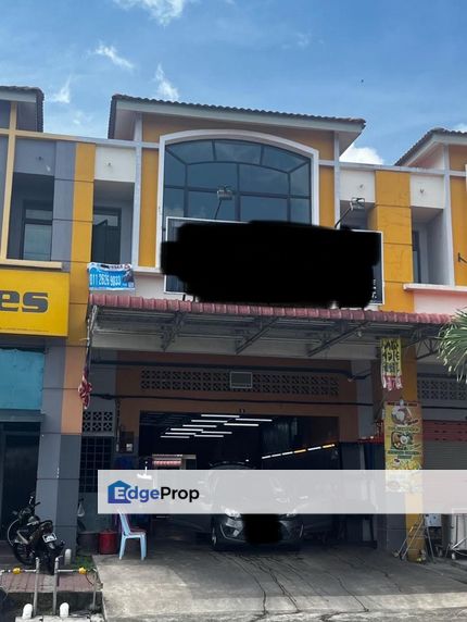 SHOPLOT FOR SALES in Bandar Putra at IOI Segamat, Johor, Segamat