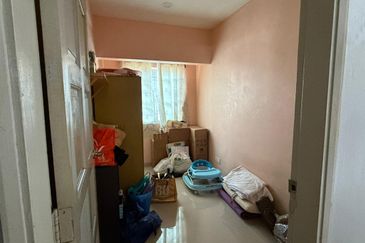 Cheras Perdana Apartment Block D, E