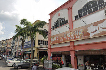 Pusat Perdagangan Seri Kembangan