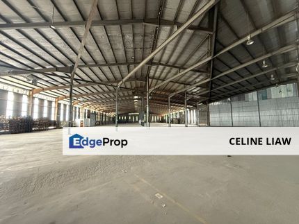 4 loading bay with Bigger Warehouse @ sungai long mahkota cheras balakong jaya, Selangor, Kajang