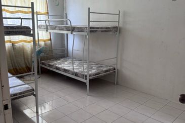 Vista Pinggiran, Taman Pinggiran Putra