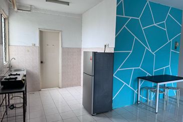 Vista Pinggiran, Taman Pinggiran Putra