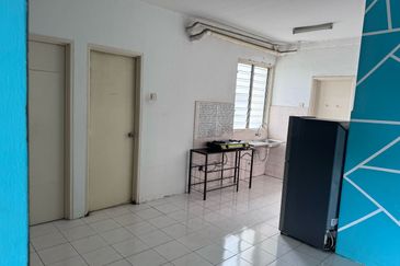 Vista Pinggiran, Taman Pinggiran Putra