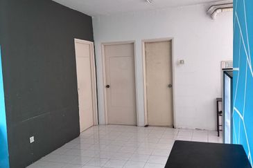 Vista Pinggiran, Taman Pinggiran Putra