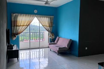 Vista Pinggiran, Taman Pinggiran Putra