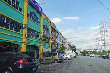 Pusat Perdagangan Seri Kembangan