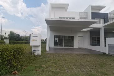 Casa Green @ Cybersouth