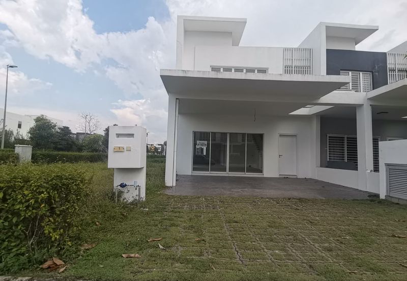 Casa Green @ Cybersouth