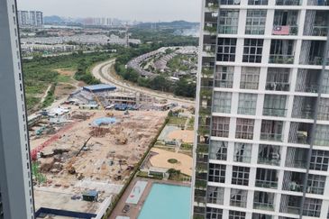 LakeFront Residence Cyberjaya