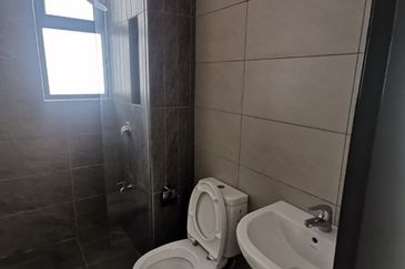 Aura Residence @ Precint 8